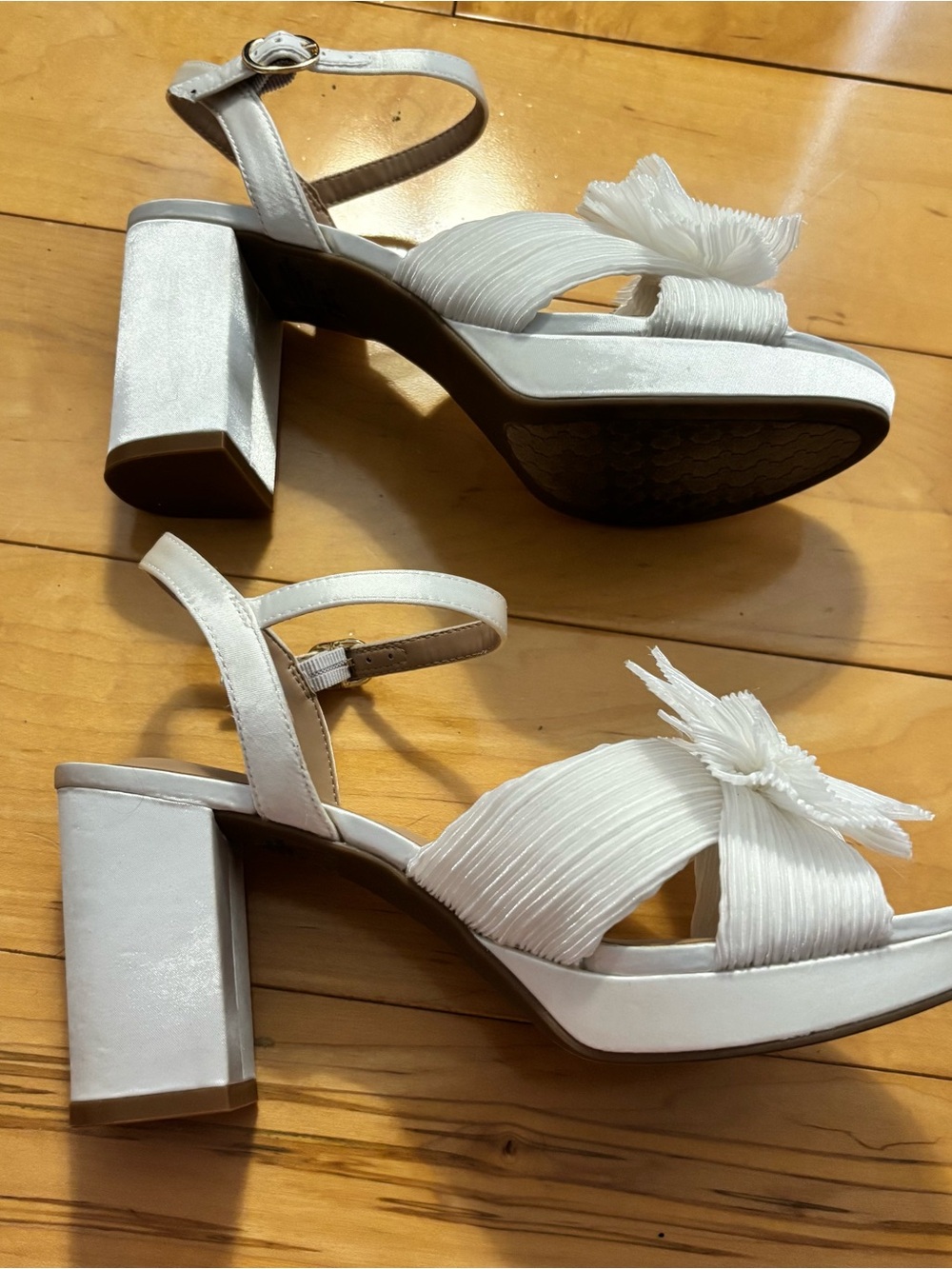 Kelly & Katie Heather Sandal Womens Size 9 White Bridal Bride Wedding Bow Heels - Picture 6 of 9